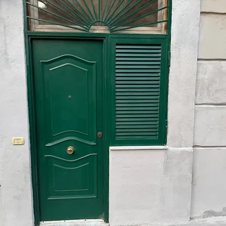 La Tana Di Luchino Neapel